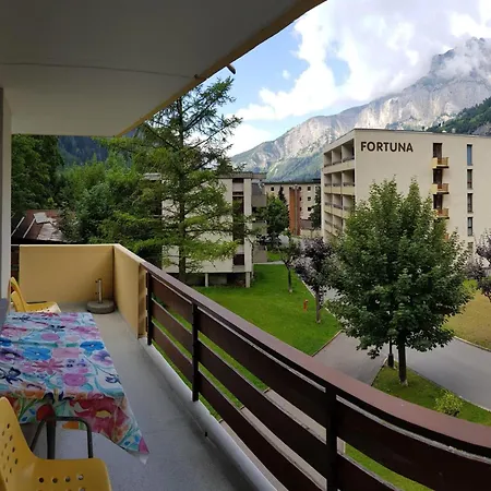 Apartment Mit Bergblick By Interhome