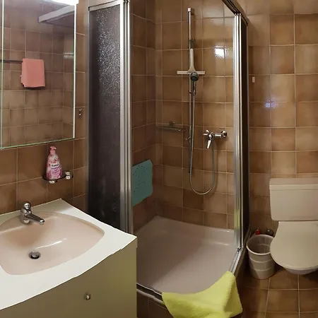 Apartment Royal 22 Nahe Klinik- Burgerbad- Einkaufszentrum By Interhome Leukerbad