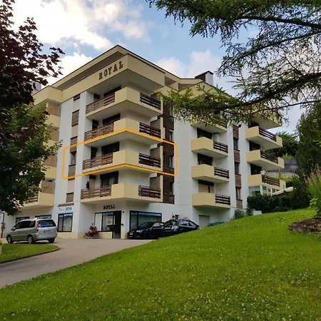 Apartmán Apartment Royal 22 Nahe Klinik- Burgerbad- Einkaufszentrum By Interhome *